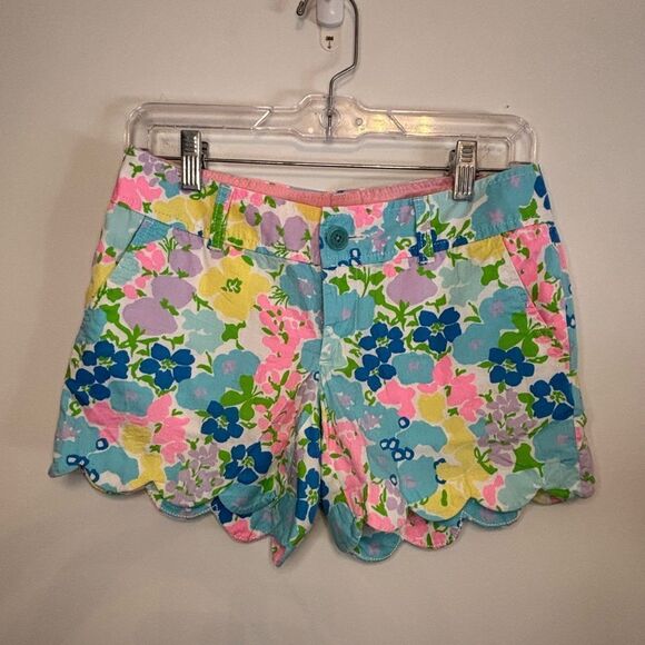 Lilly Pulitzer EUC multicolored floral buttercup scallop leg short Size 0 - Picture 1 of 7